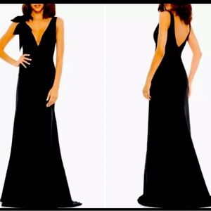 Black Mac Duggal dress size 8
NWT